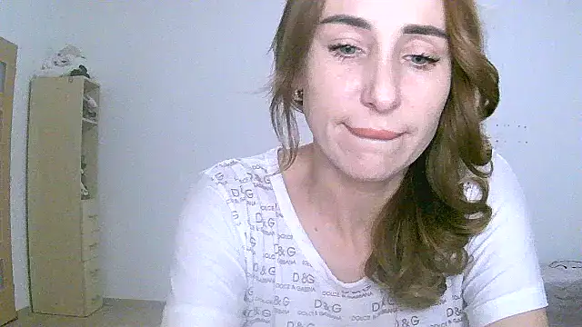 Snapshot of Eliza-Tastys-Q chatting on October 14, 2025, 2:29 pm Eliza-Tastys-Q online show from October 14, 2025, 2:29 pm