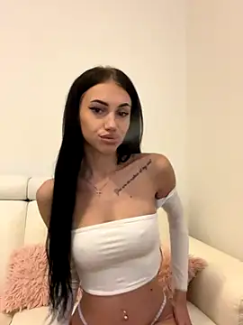 ilariea girl online show from October 30, 2025, 10:21 pm