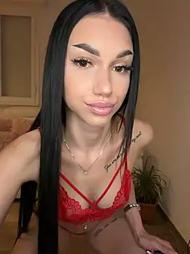 ilariea girl online show from April 3, 2026, 11:25 pm