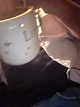 DeeBestEver online show from November 25, 2025, 8:14 am