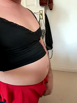 sexymell online show from December 3, 2025, 3:10 pm