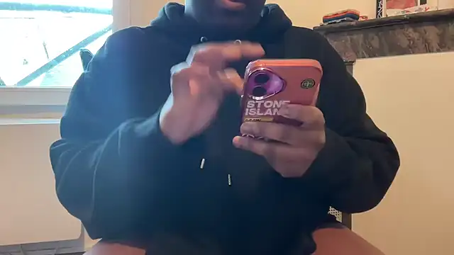 nanaisbackk online show from March 26, 2026, 5:40 pm