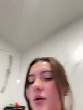 Snapshot of Victoria6989 chatting on February 3, 2026, 10:37 pm Victoria6989 online show from February 3, 2026, 10:37 pm