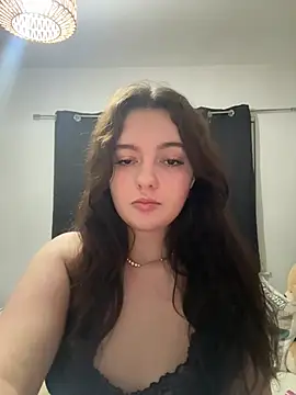 Snapshot of Victoria6989 chatting on February 9, 2026, 7:29 pm Victoria6989 online show from February 9, 2026, 7:29 pm