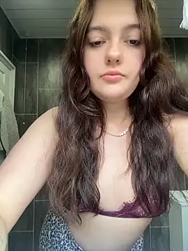 Snapshot of Victoria6989 chatting on February 15, 2026, 3:31 pm Victoria6989 online show from February 15, 2026, 3:31 pm