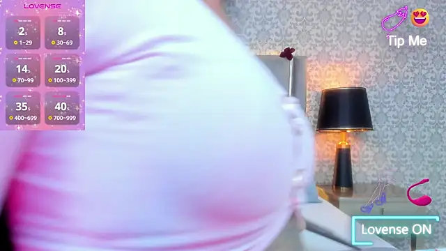 KoralBlum online show from December 14, 2025, 1:44 am