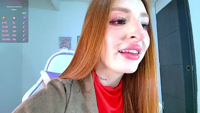 Bennuluspeach  online show from November 7, 2025, 2:06 pm