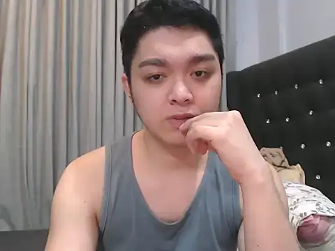 JayKarLo online show from October 11, 2025, 1:42 pm