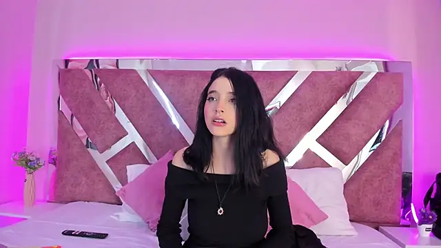 MeganR  online show from December 20, 2025, 7:10 pm