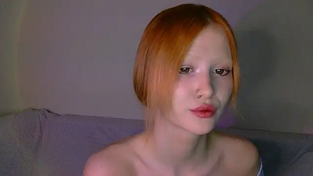 Nyra Thira online show from October 25, 2025, 4:20 am