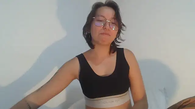 Klaret Toy online show from February 17, 2026, 10:16 pm