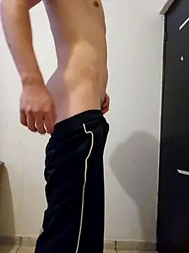 Snapshot of Sasu88_2 chatting on October 22, 2025, 5:45 pm Sasu88 2 online show from October 22, 2025, 5:45 pm