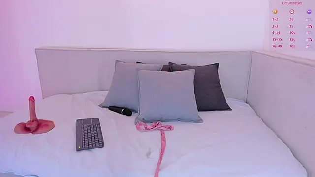 Samara hale online show from December 3, 2025, 8:40 pm