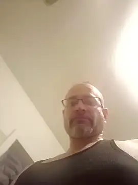 Curious9884 online show from January 15, 2026, 2:21 pm