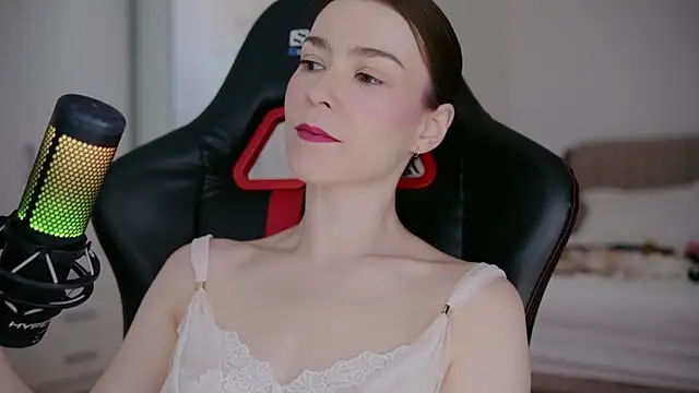 WowHelloAlice online show from April 27, 2026, 7:06 am