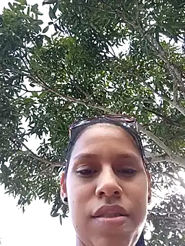 Snapshot of Dakota-Moon chatting on October 5, 2025, 7:45 pm Dakota-Moon online show from October 5, 2025, 7:45 pm