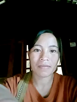 Snapshot of -Lauren- chatting on October 12, 2025, 1:37 am -Lauren- online show from October 12, 2025, 1:37 am