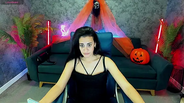 Snapshot of CherrySecrett chatting on October 28, 2025, 2:20 pm CherrySecrett online show from October 28, 2025, 2:20 pm