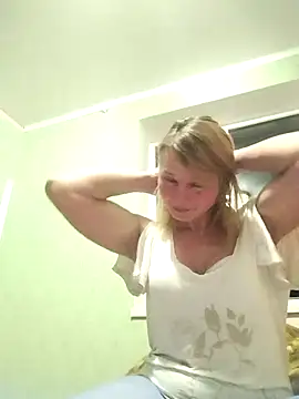 Snapshot of Masha412111 chatting on February 15, 2026, 8:49 pm Masha412111 online show from February 15, 2026, 8:49 pm