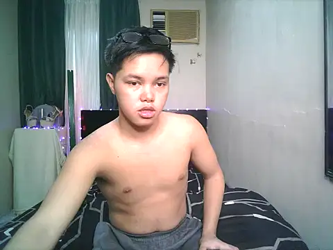 hot babyboy26 online show from October 22, 2025, 4:35 am
