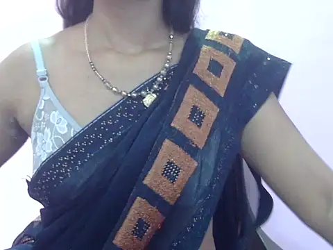 Laila Cute online show from April 9, 2026, 4:01 am