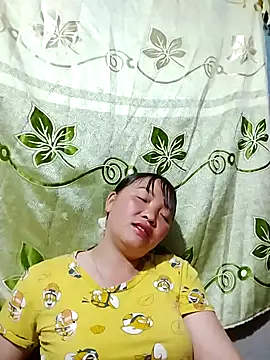 Minkine022 online show from April 1, 2026, 1:01 pm