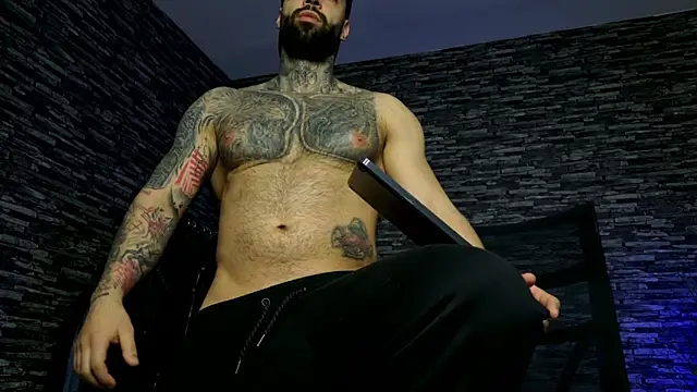 MasculineGuy99 online show from April 1, 2026, 11:13 pm