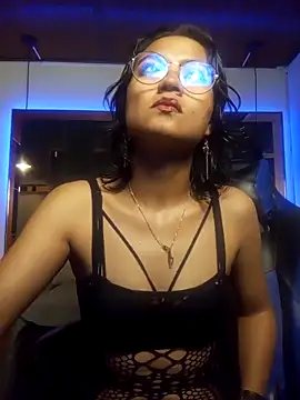 Snapshot of Sashapornxxx chatting on October 3, 2025, 10:45 am Sashapornxxx online show from October 3, 2025, 10:45 am