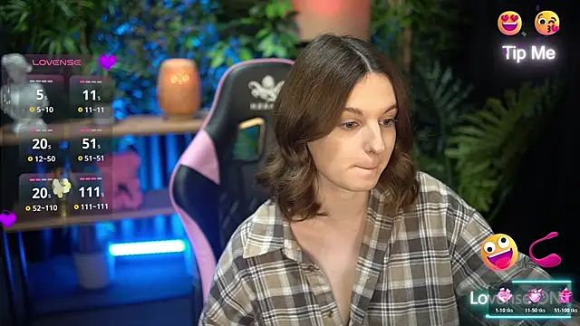 xoxo molly online show from November 27, 2025, 8:33 pm