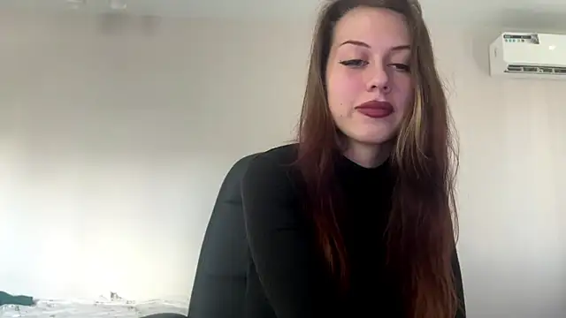 Snapshot of Nayra_flash chatting on October 21, 2025, 10:27 am Nayra flash online show from October 21, 2025, 10:27 am