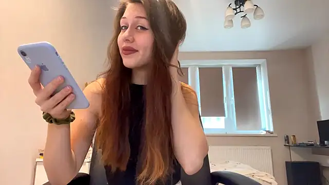 Nayra flash online show from November 17, 2025, 11:05 am