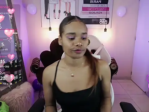 ingrid03 taffur online show from November 10, 2025, 8:08 pm