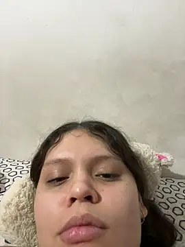 Kcz56 online show from April 11, 2026, 3:33 am