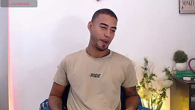 Mike Dewitt online show from October 19, 2025, 2:50 pm