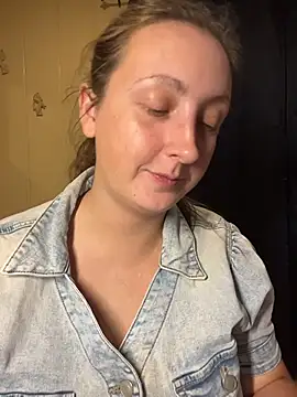 Snapshot of allnaturalmermaid chatting on November 19, 2025, 8:53 pm allnaturalmermaid online show from November 19, 2025, 8:53 pm