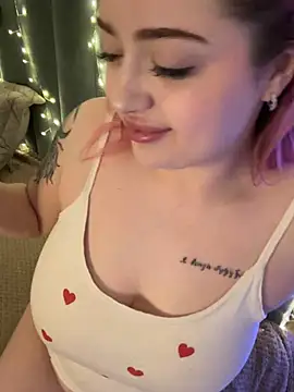 Snapshot of KellyMoors chatting on February 5, 2026, 2:05 am KellyMoors online show from February 5, 2026, 2:05 am