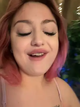 Snapshot of KellyMoors chatting on February 17, 2026, 1:57 am KellyMoors online show from February 17, 2026, 1:57 am