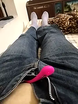 Lili 2love online show from November 4, 2025, 1:27 am