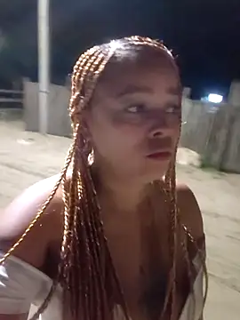 Snapshot of bella_exotichot_ chatting on October 12, 2025, 1:59 am bella exotichot online show from October 12, 2025, 1:59 am