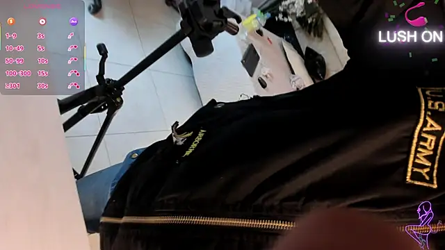 Julieta Slav3 online show from March 27, 2026, 9:03 pm