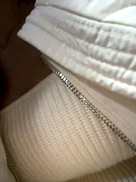 yourkeer online show from November 11, 2025, 2:39 pm