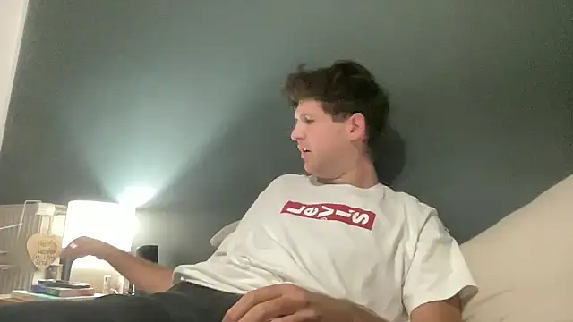 Snapshot of VersaGoo chatting on October 2, 2025, 5:42 pm VersaGoo online show from October 2, 2025, 5:42 pm