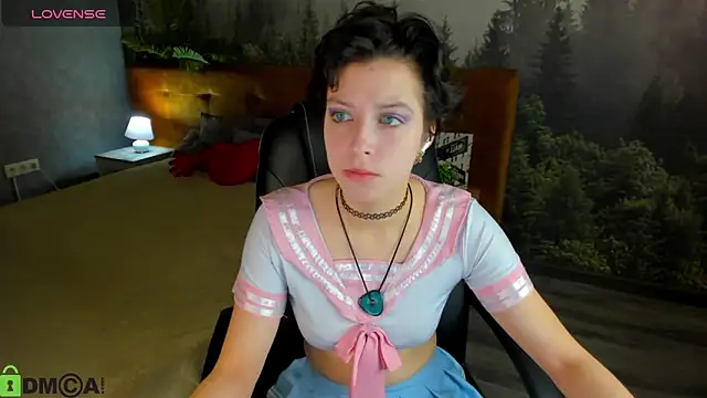 Sara Frayer online show from October 20, 2025, 12:44 am