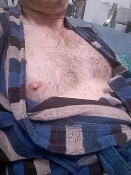 Snapshot of Vintermelon2 chatting on February 24, 2026, 6:44 am Vintermelon2 online show from February 24, 2026, 6:44 am