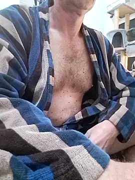 Snapshot of Vintermelon2 chatting on March 4, 2026, 5:57 am Vintermelon2 online show from March 4, 2026, 5:57 am