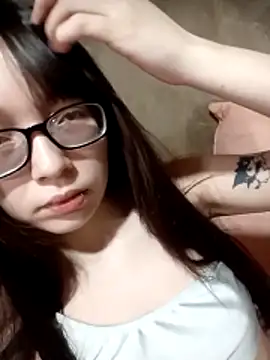 Snapshot of miaahot69 chatting on November 19, 2025, 12:27 pm miaahot69 online show from November 19, 2025, 12:27 pm