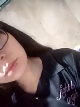 Snapshot of miaahot69 chatting on January 9, 2026, 9:34 am miaahot69 online show from January 9, 2026, 9:34 am