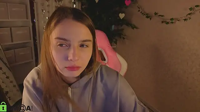 L1na Reeds online show from February 20, 2026, 12:51 am