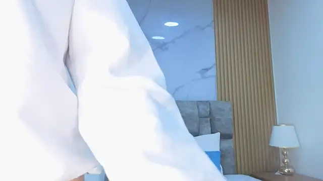 Snapshot of angel__kiss chatting on February 12, 2026, 11:27 am angel kiss online show from February 12, 2026, 11:27 am