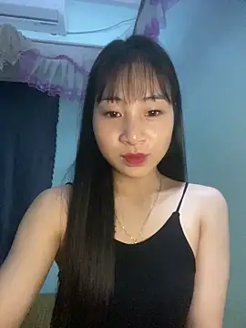 banlinh004 online show from May 3, 2026, 2:28 am